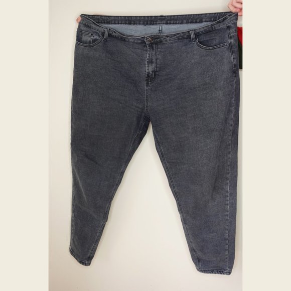 Plus-Sized Shein Dark Gray Jeans - Picture 2 of 4